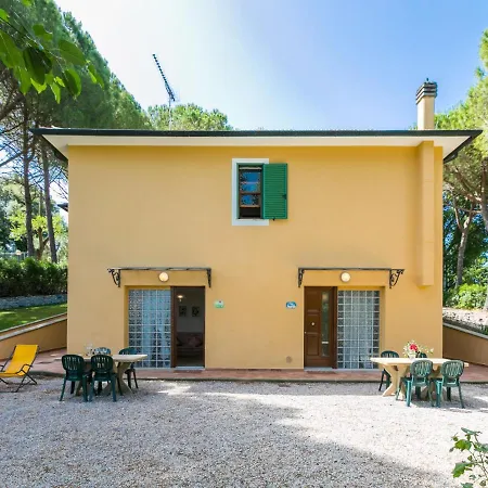 Le Querce By Interhome