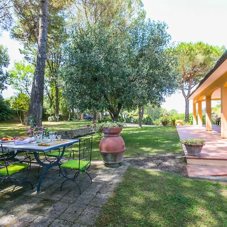 Le Querce By Interhome