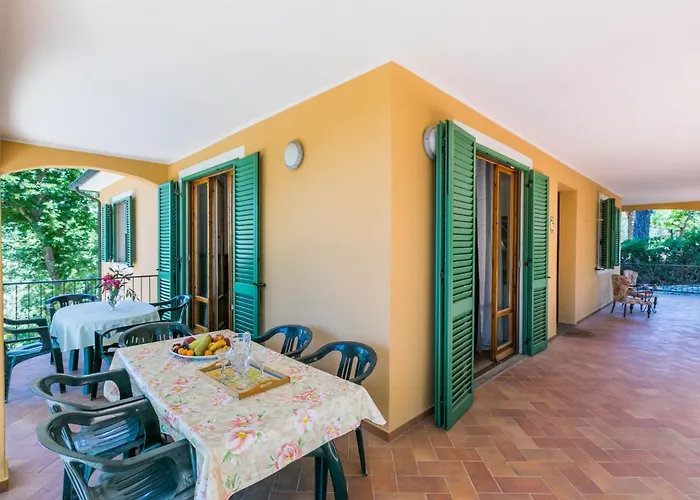 Casa de Férias Le Querce By Interhome
